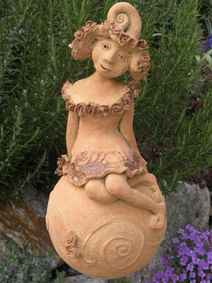 Rosen Elfe Garten Höri Bodensee / Garten Kunst frostfest Ton Keramik